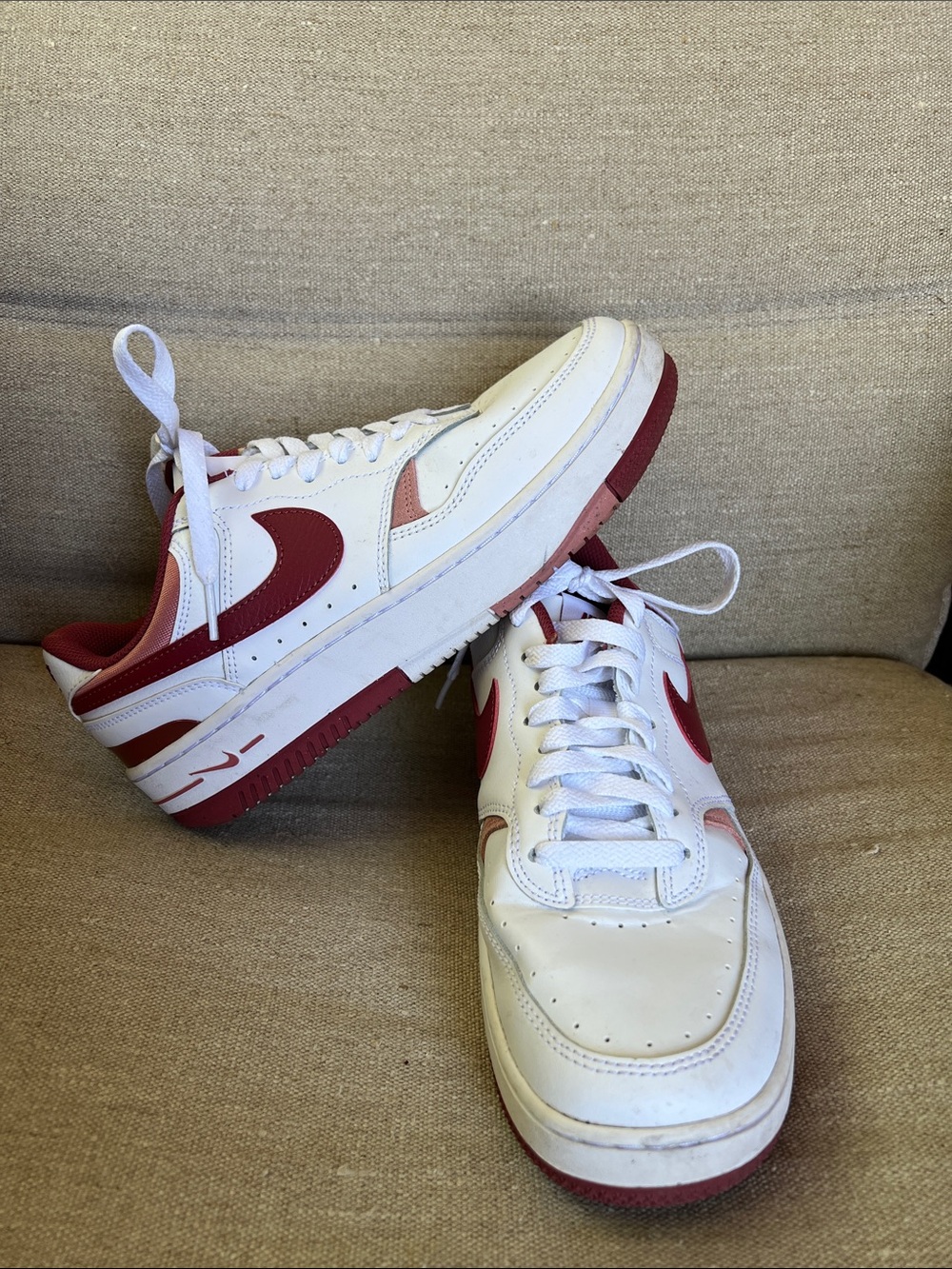 Nike Gamma Force Size 9 Low-Top Sneakers